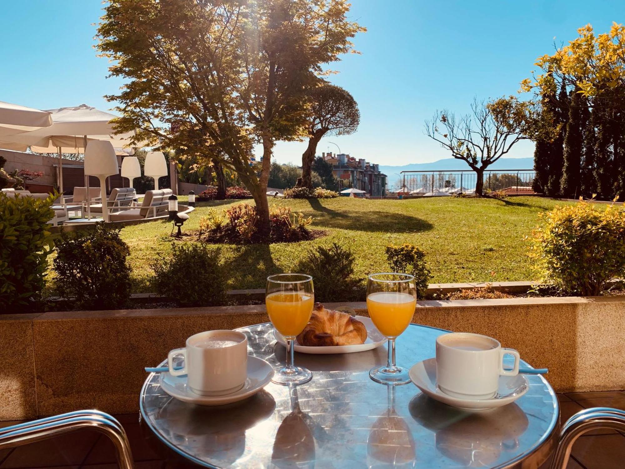 Apartamentos Esperanza Del Mar Portonovo Buitenkant foto